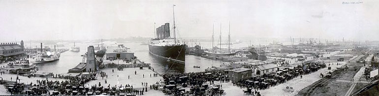 The Lusitania arriving in New York in 1907